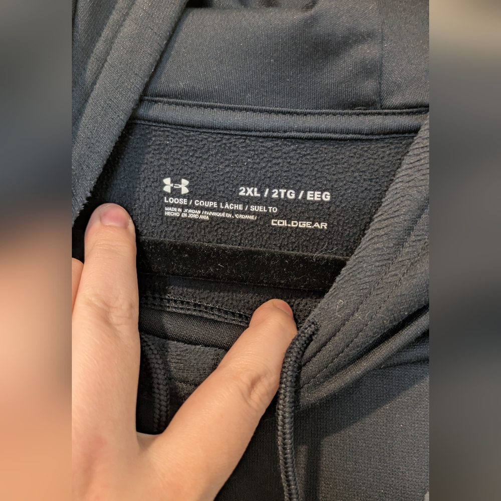 Under Armour Black Hoodie - Picture 5 of 8